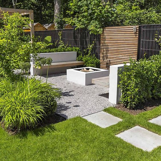 A Dozen Lush Lovely Townhouse Backyards