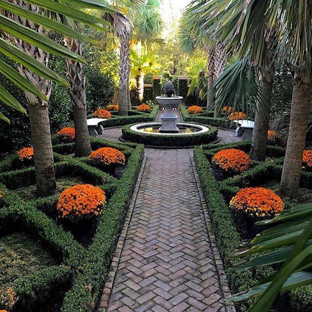 Charleston Gardens