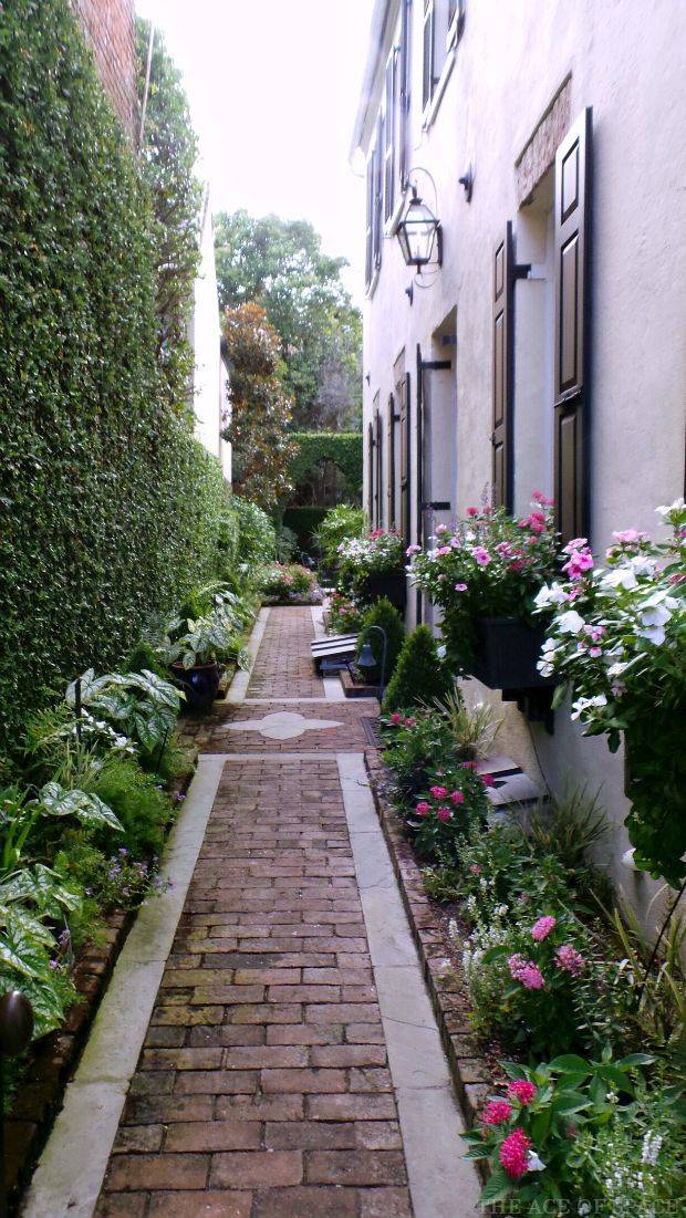 A Fancy Charleston Walled Garden