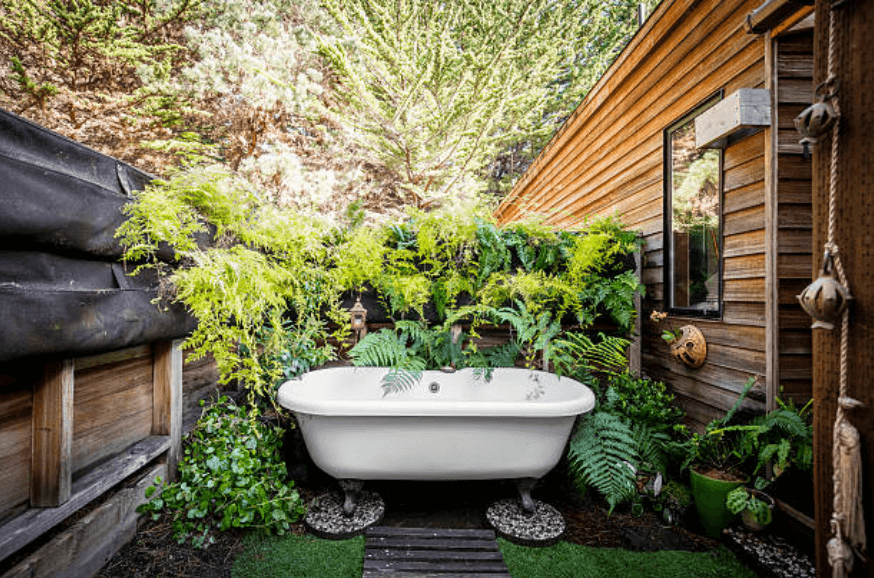 Rustic Garden Tub Outdoor Bathroom Design