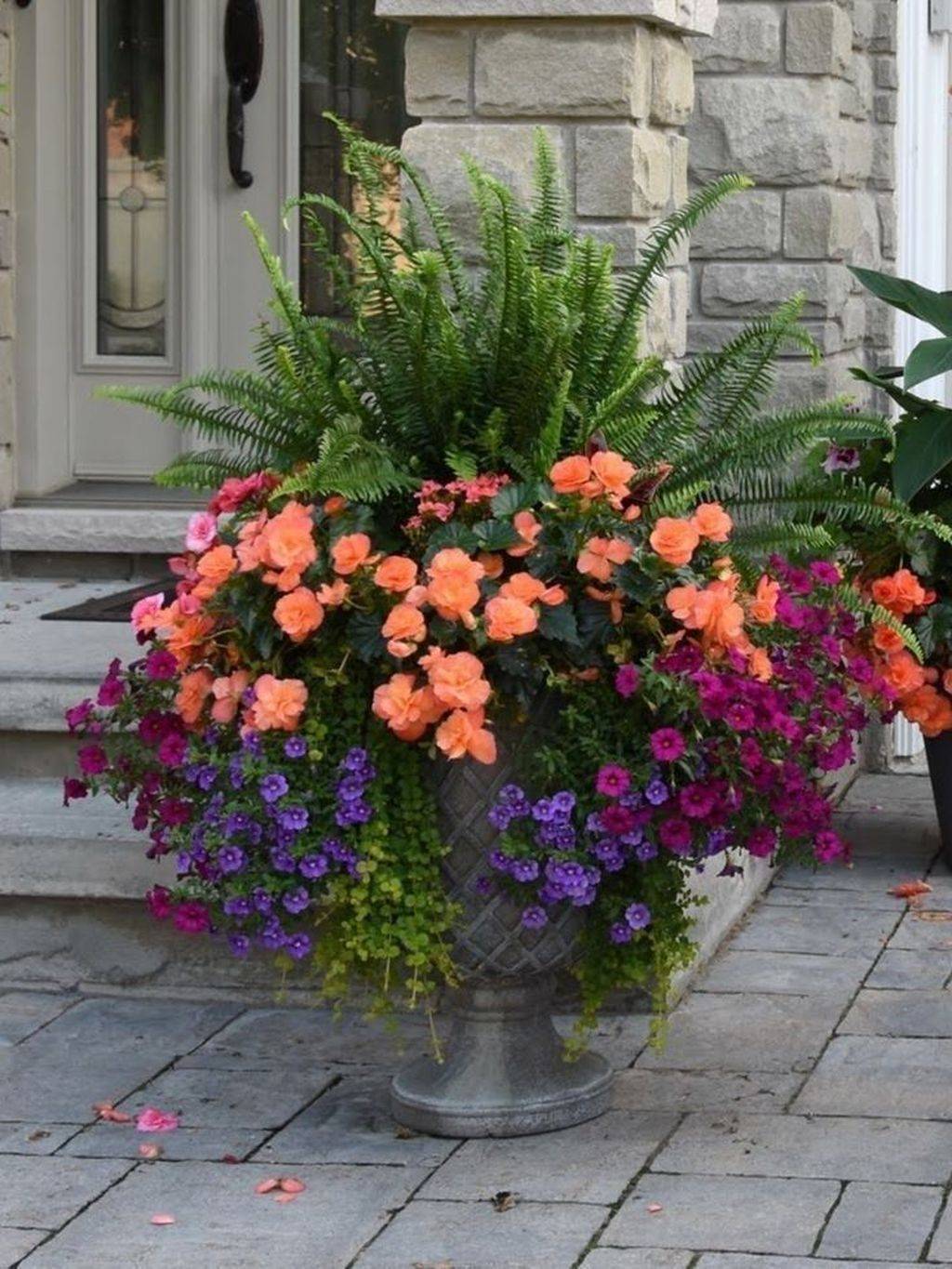 Beautiful Summer Container Garden Flowers Ideas Structhomecom