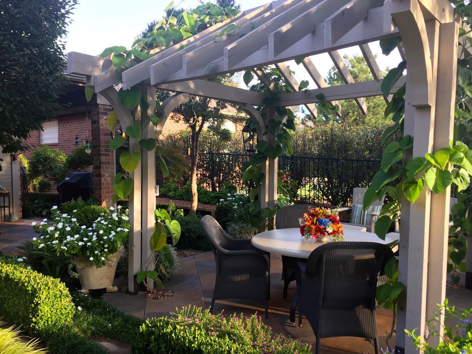 A Budget Small Garden Design Ideas