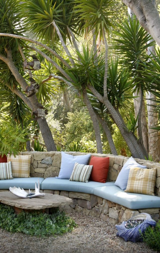 An Alternative Backyard Decoration