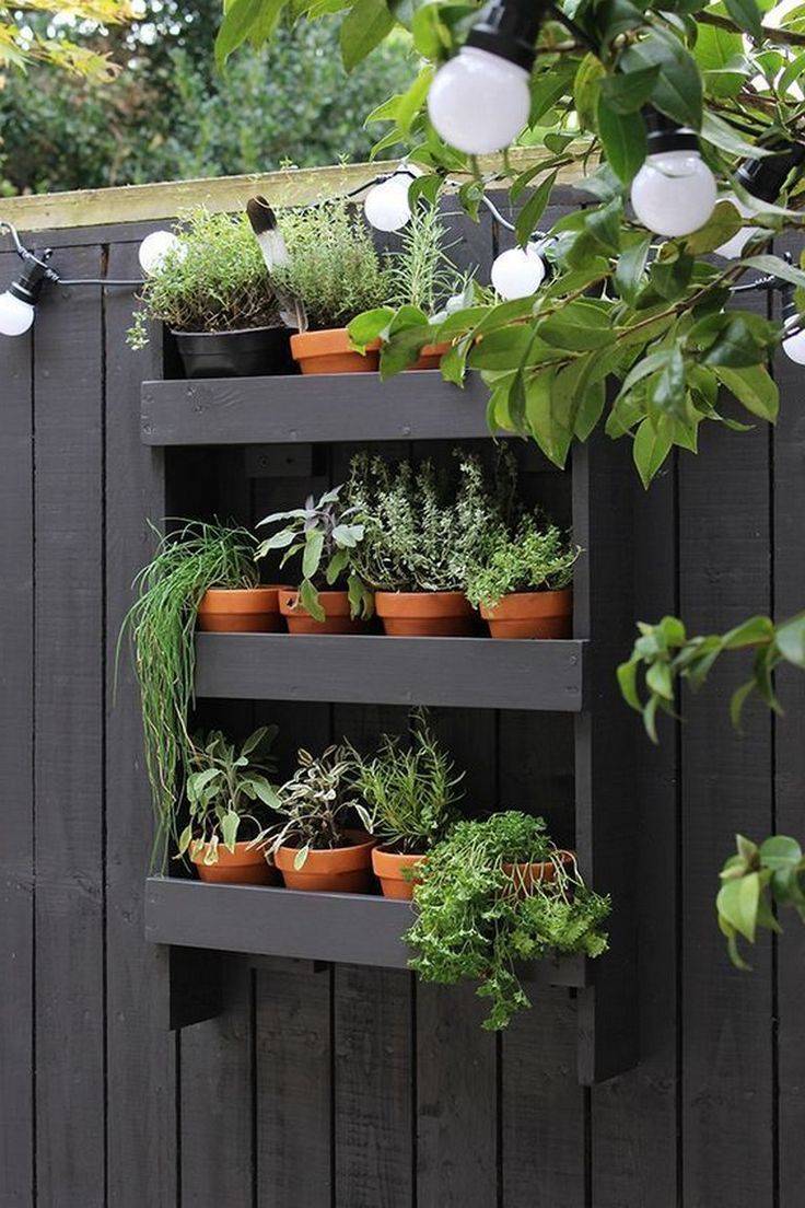 Flower Wall Stand Planter Pot Vertical Outdoor Porch