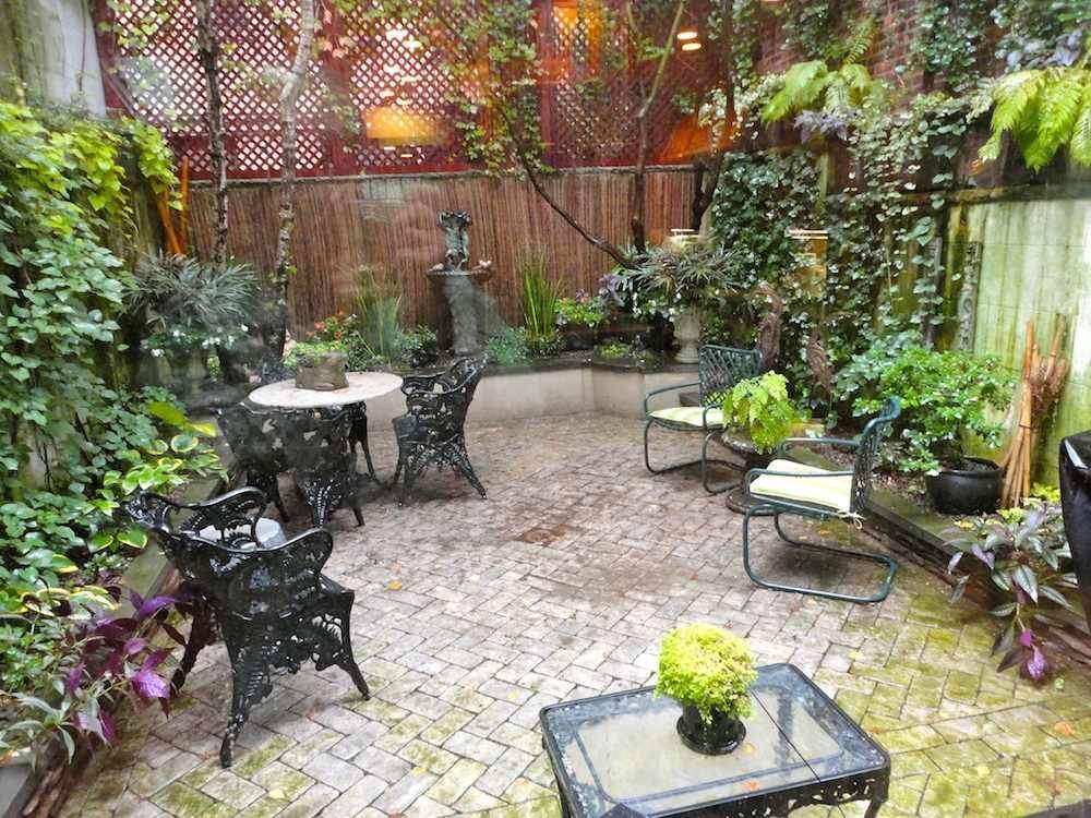 Backyarddeckandpatiospergolacover Townhouse Garden