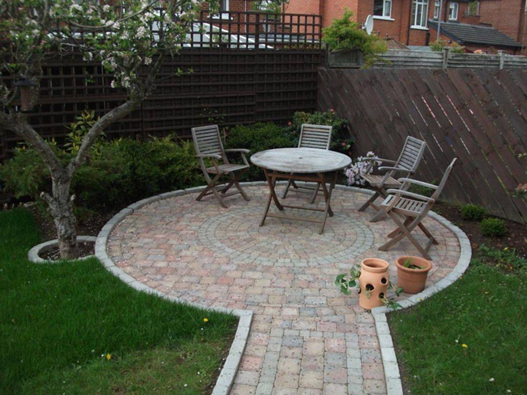 Circular Landscape Patio Backyard Broken Flagstone Garden Designs