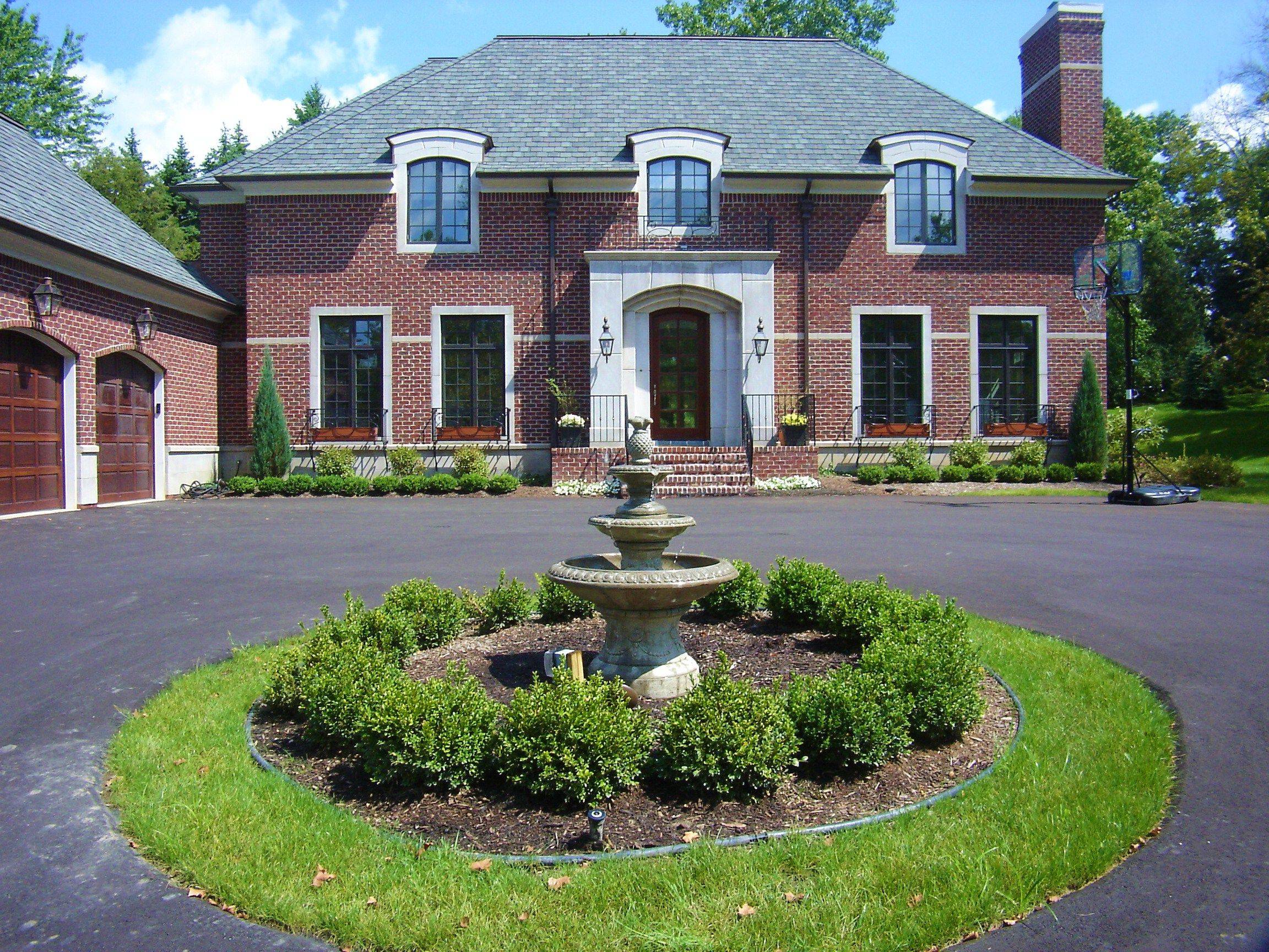 Half Circle Driveway Landscaping Ideas