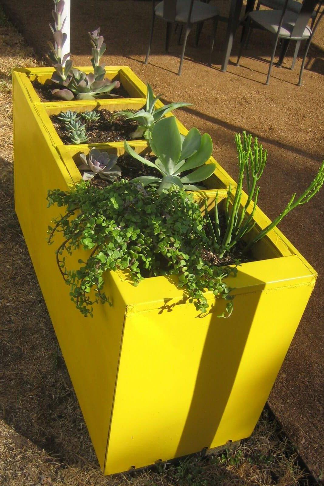 Four Inexpensive Raised Bed Ideas