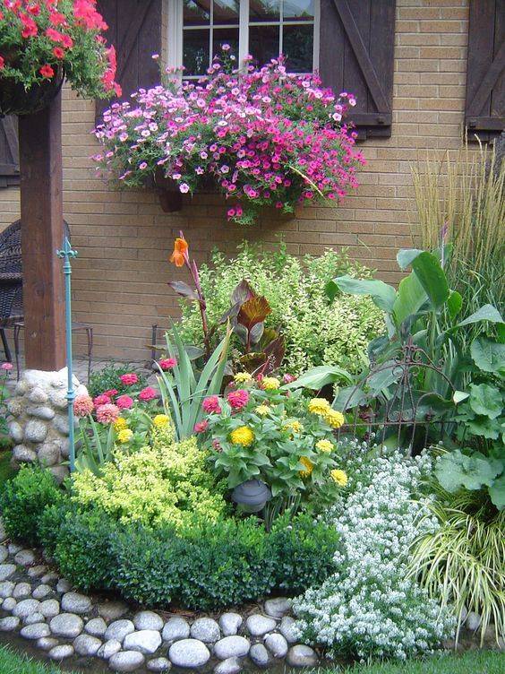 21 How to Design a Flower Garden Layout Ideas Worth a Look SharonSable