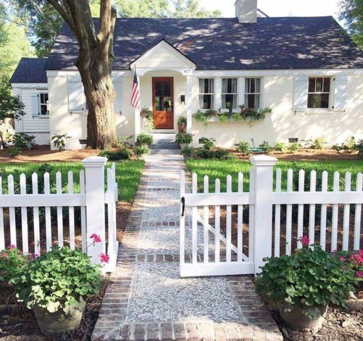 Lovely Small Front Yard Landscaping Ideas