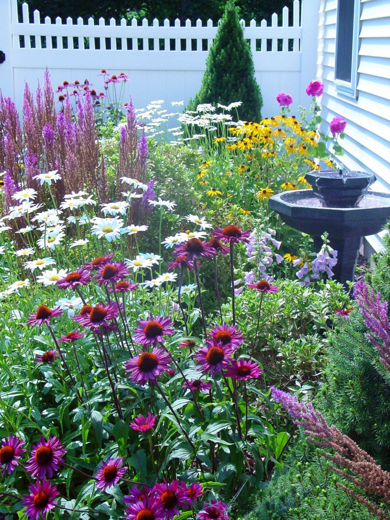 The Perfect Perennial Flower Bed