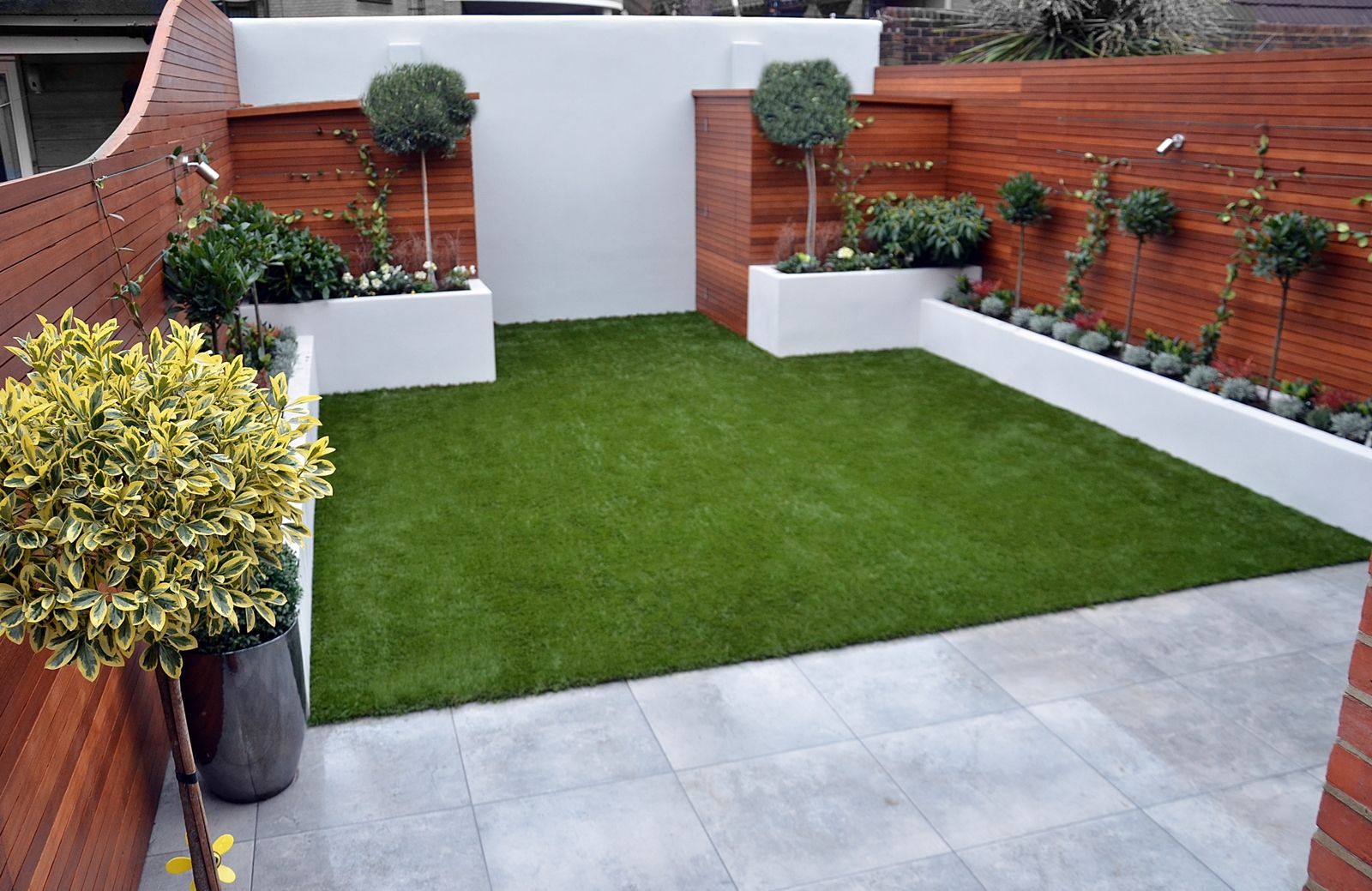 Modern Small Garden Design