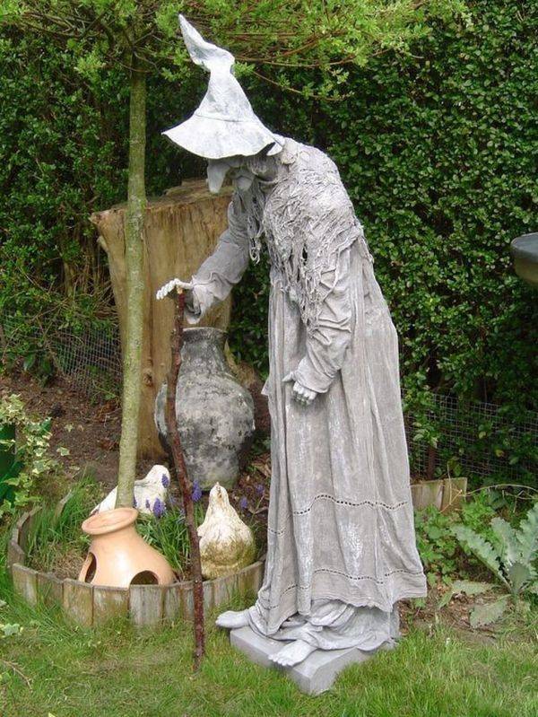 Gorgeous Garden Scarecrow Ideas Searchomee