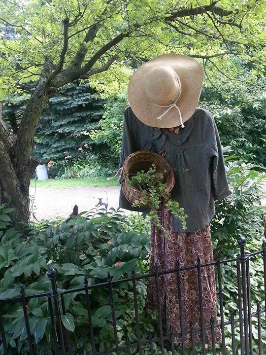 Scarecrows Fall Yard Decor