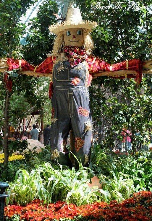 Inspiring Garden Scarecrow Ideas