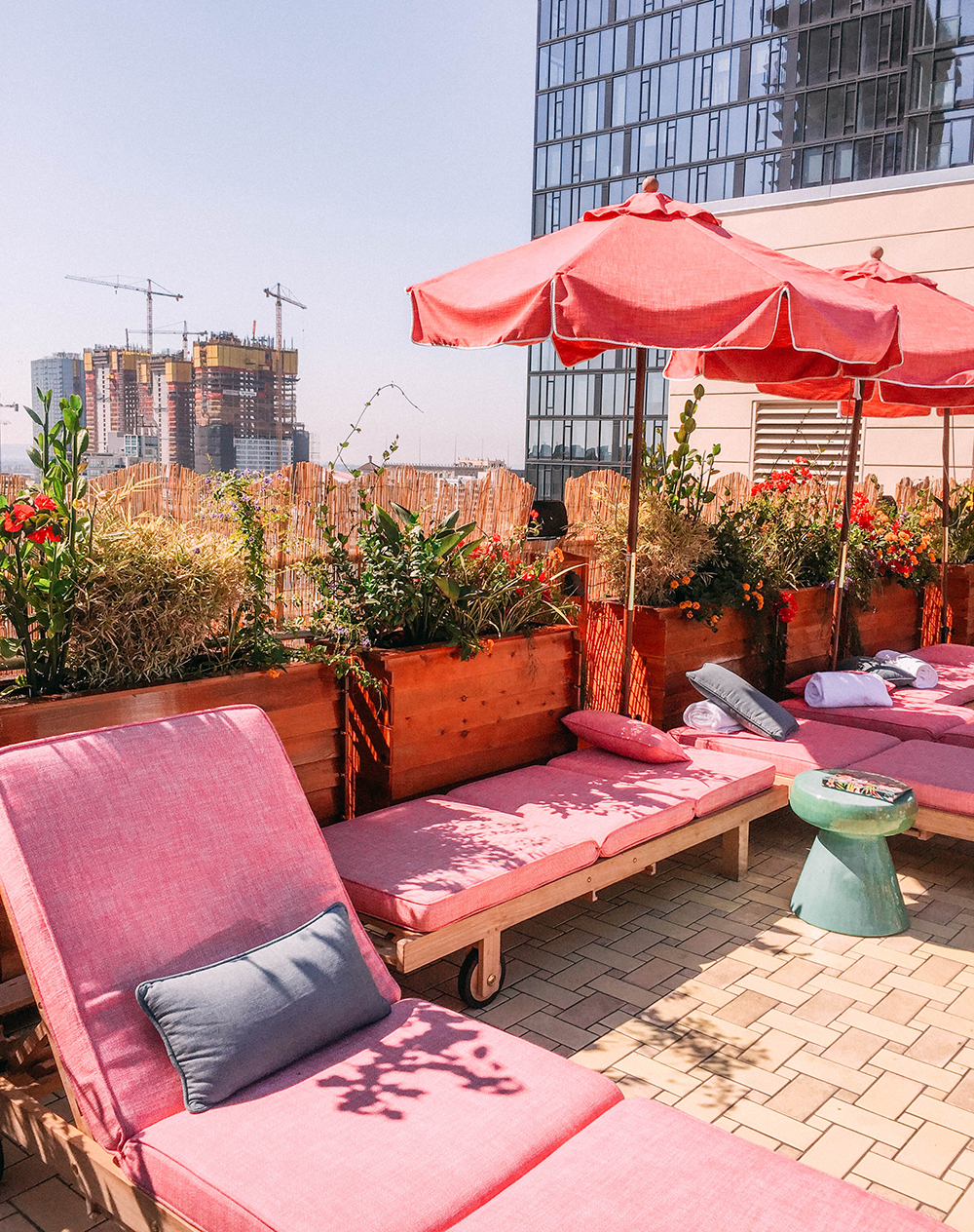 Outdoor Kitchen Bar Designs