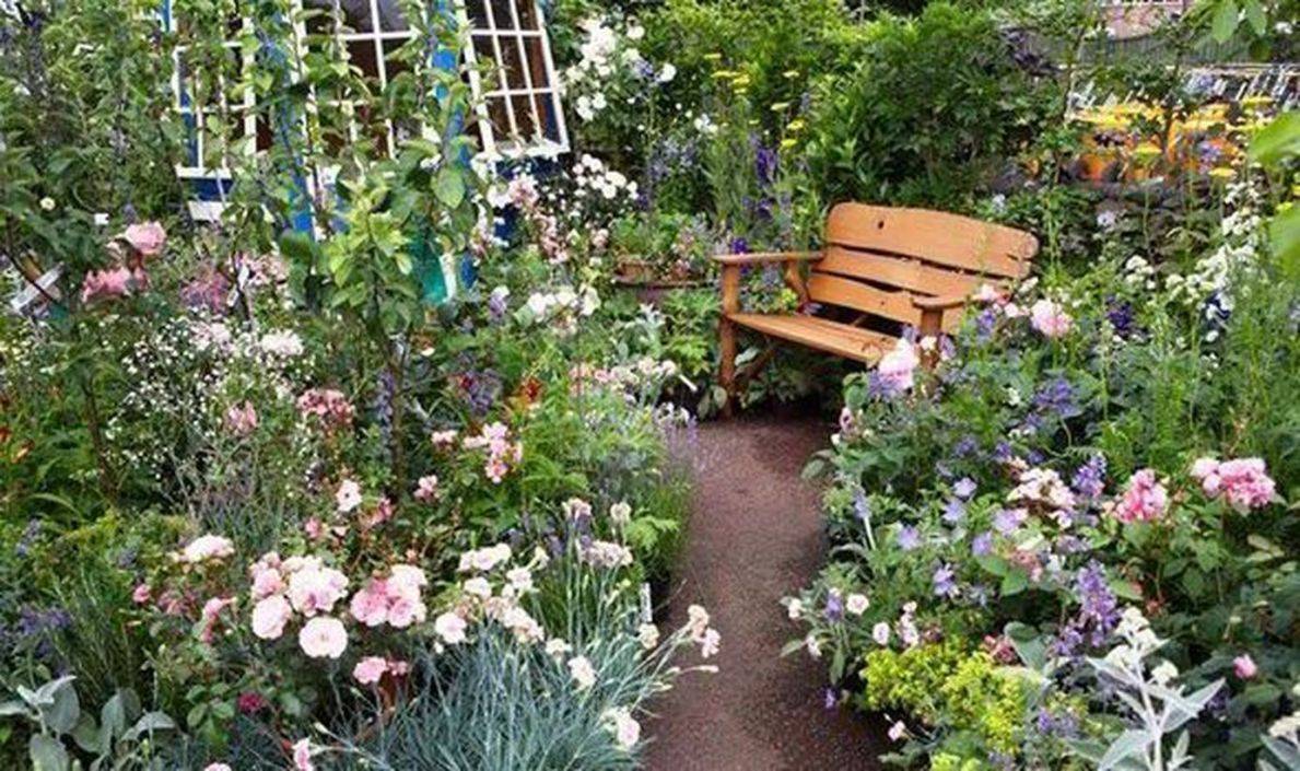 A Soothing Secret Garden