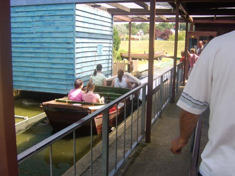 Tree Water Outdoor Boat River Amusement Park Park