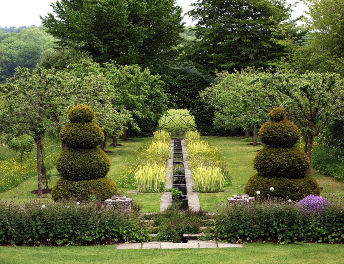 A Tiered Formal Garden