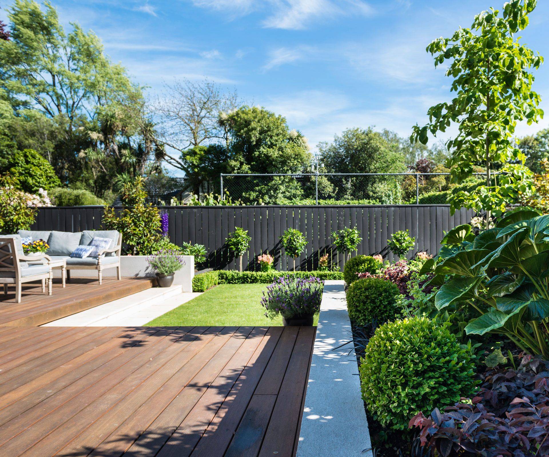 New Front Yard Landscaping Design Ideas