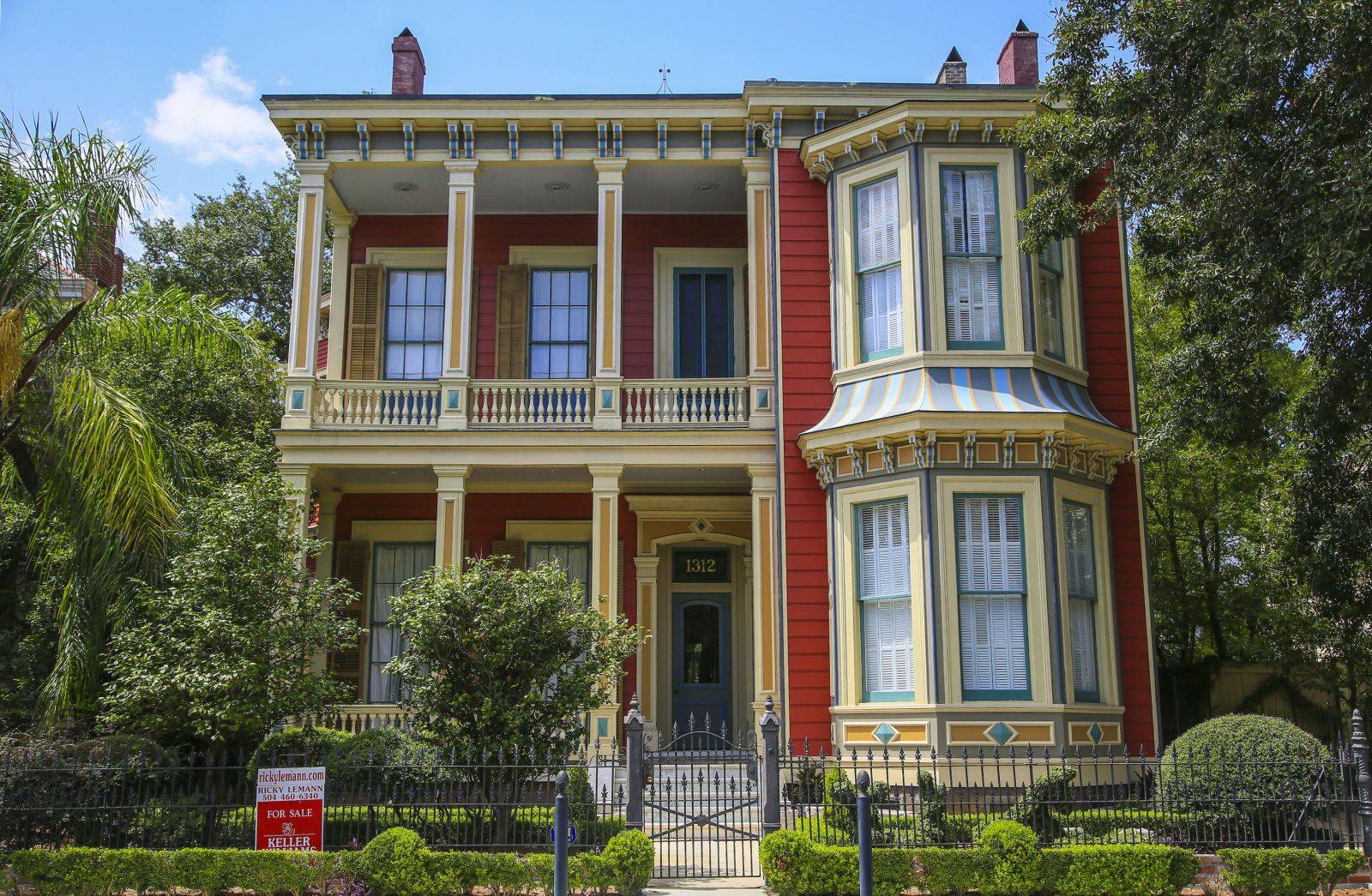 The New Orleans Garden District