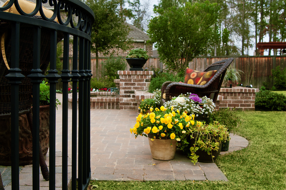 New Orleans Style Backyard Garden
