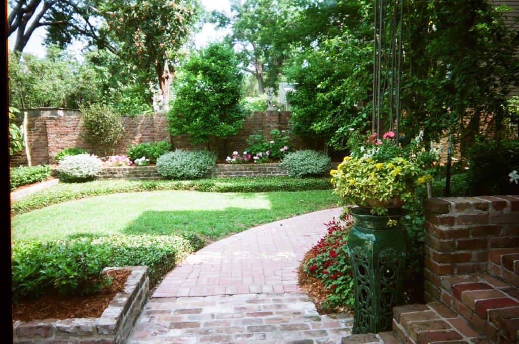 Traditional Patio
