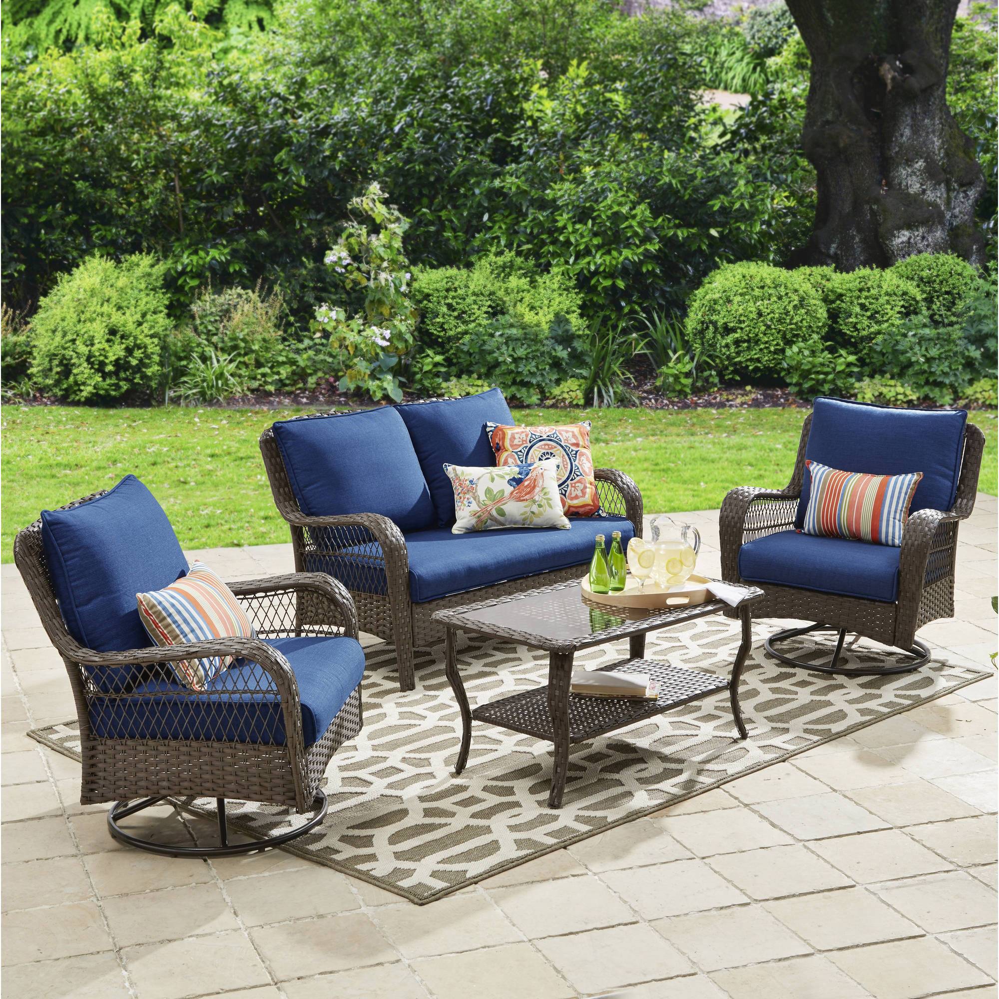Camrose Farmhouse Outdoor Conversation