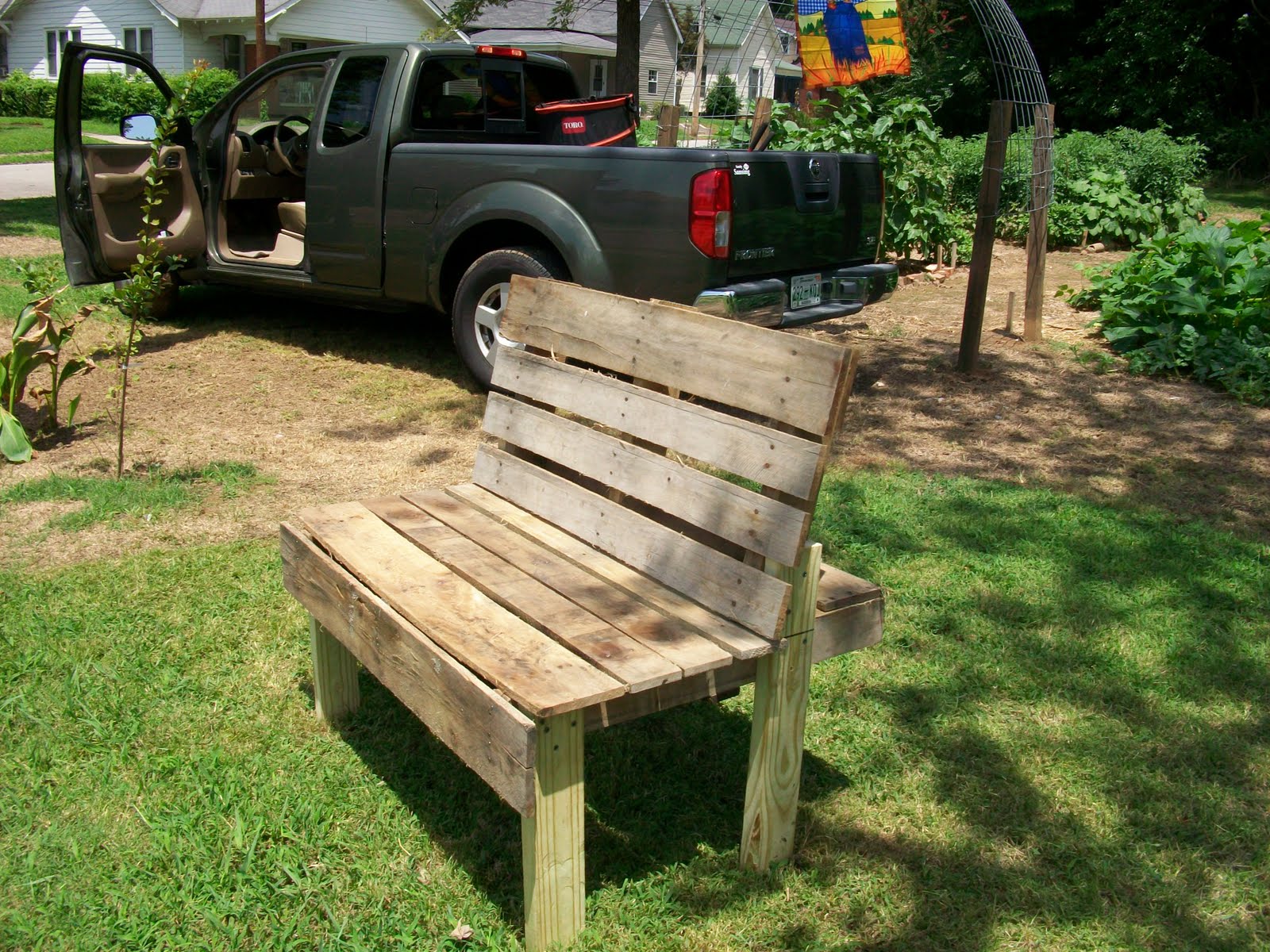 Awesome Diy Pallet Garden Bench And Storage Design Ideas