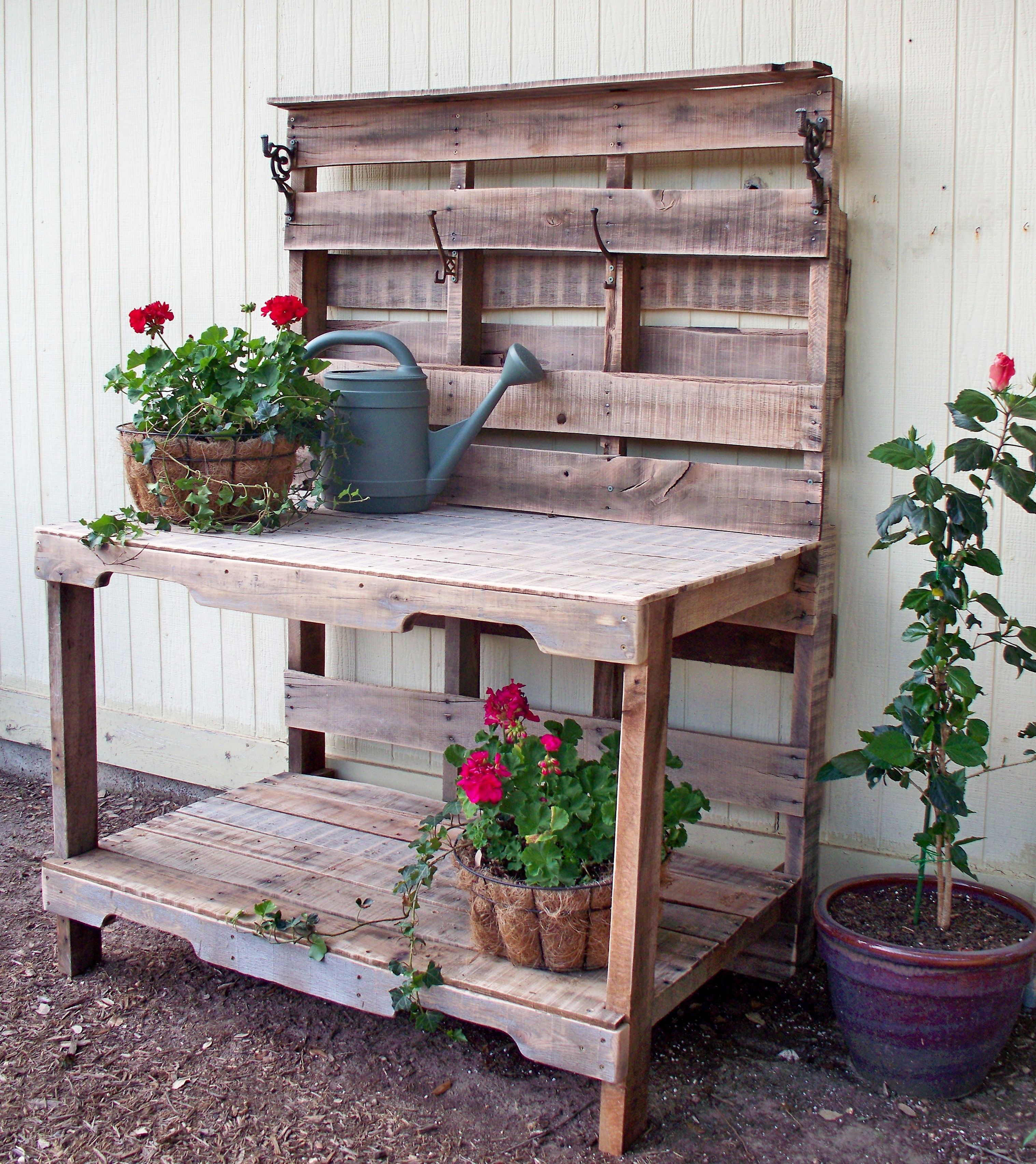 Diy Pallet Garden Bench Brick Red Stained Easy Pallet Ideas