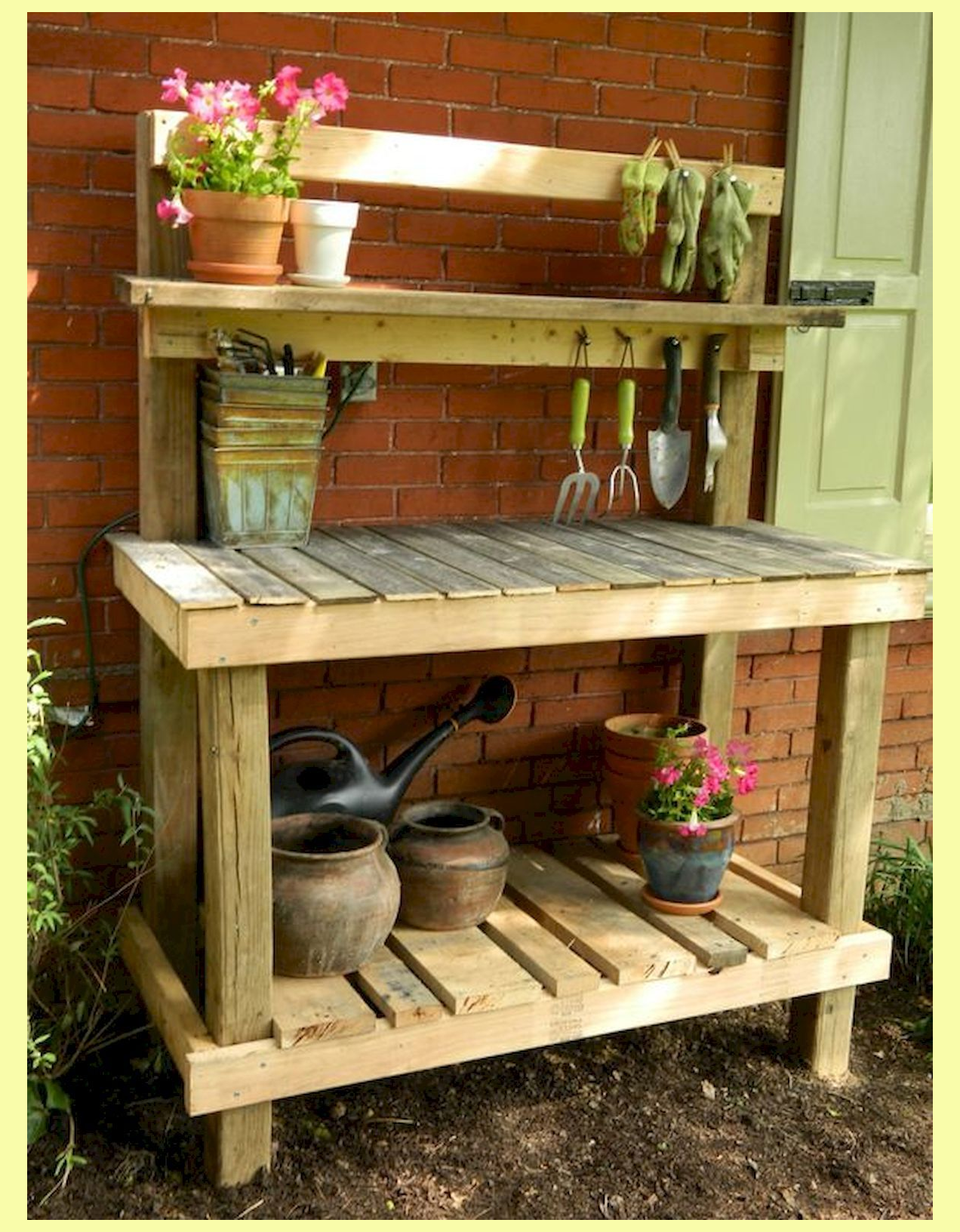 Low Budget Pallet Garden Bench