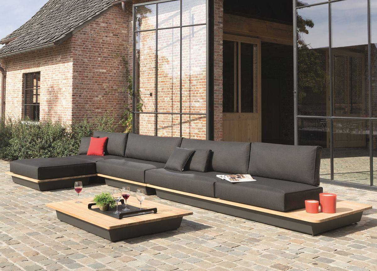 Corner Garden Furniture Utilization Tricks