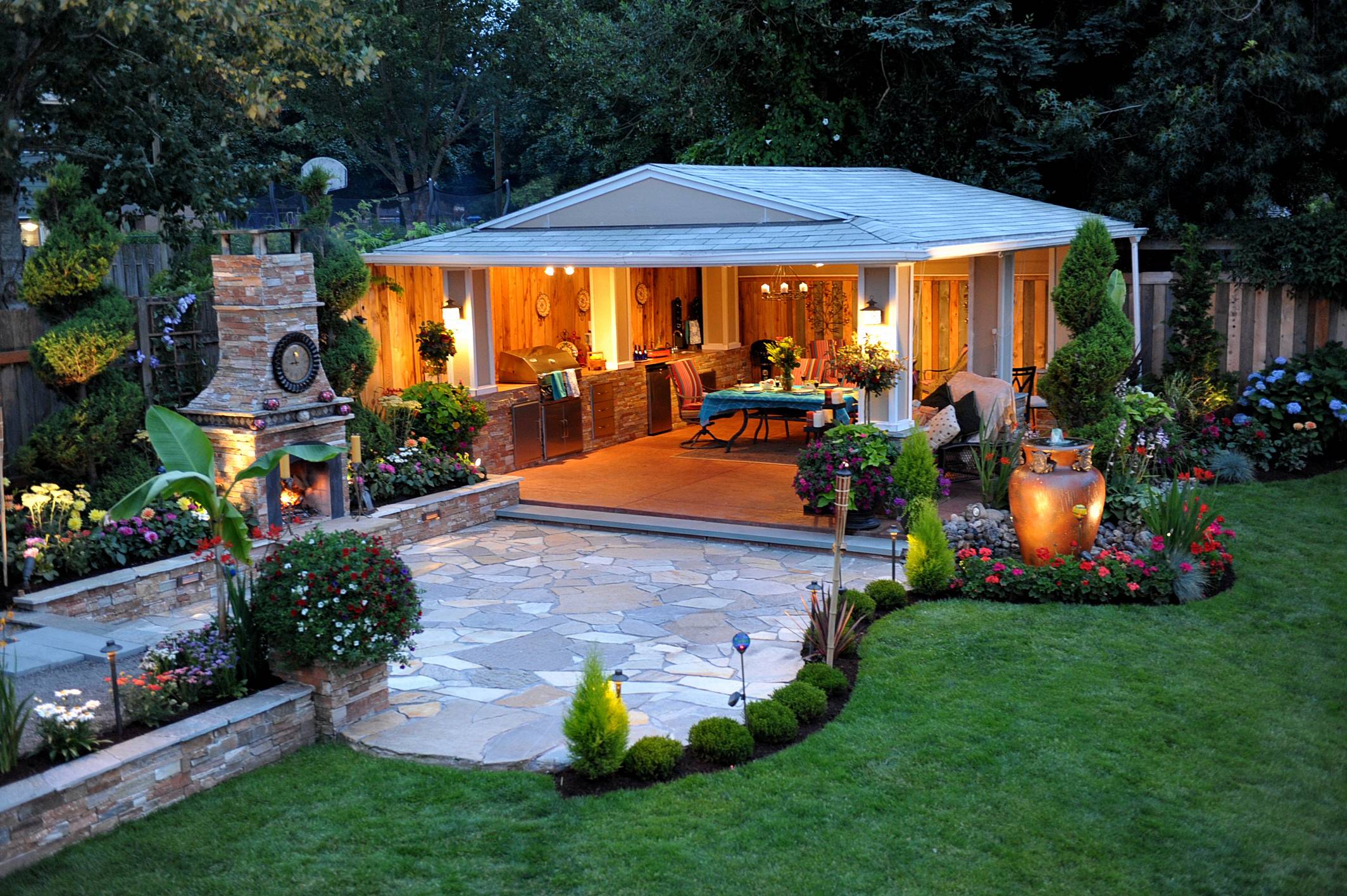 Beautiful Winter Garden Room