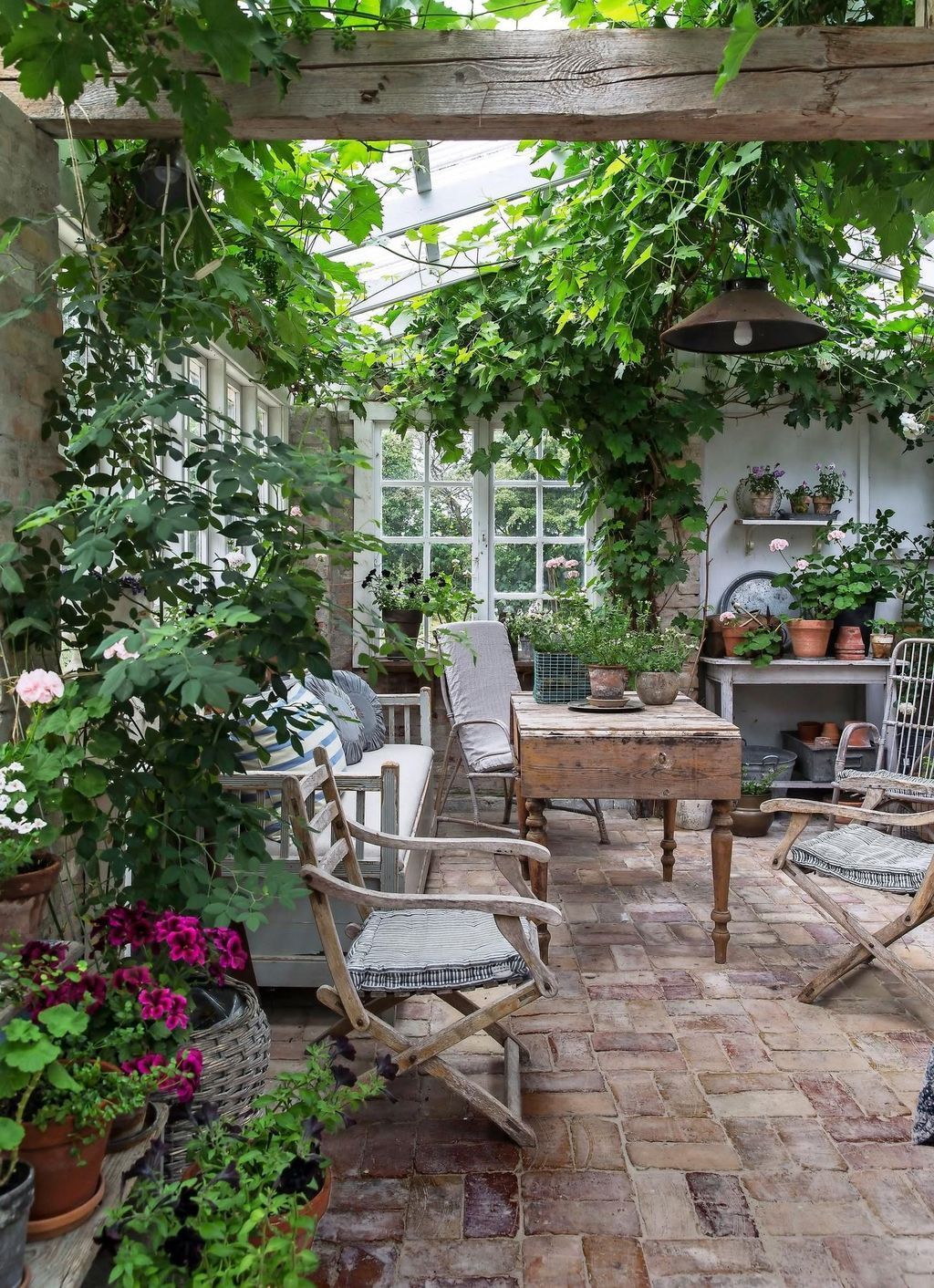 Dirt Cheap Indoor Outdoor Garden Room Ideas