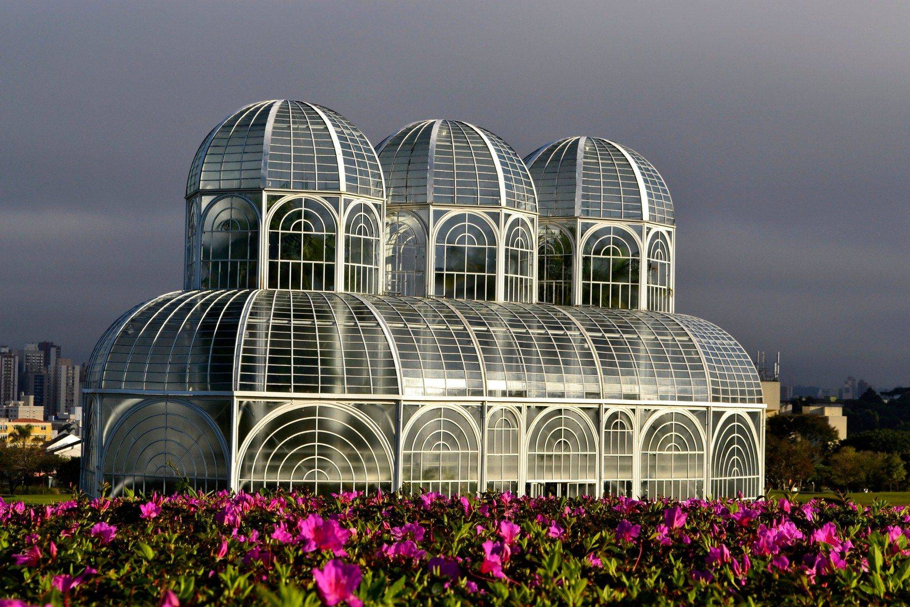A Hartley Botanic Wisley Greenhouse