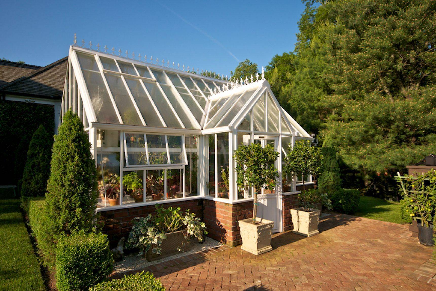 A Highgrow Greenhouse