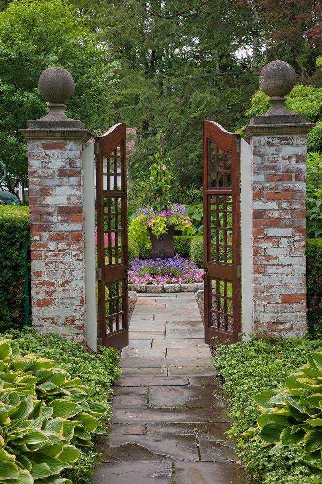 Natural Finish Arbors