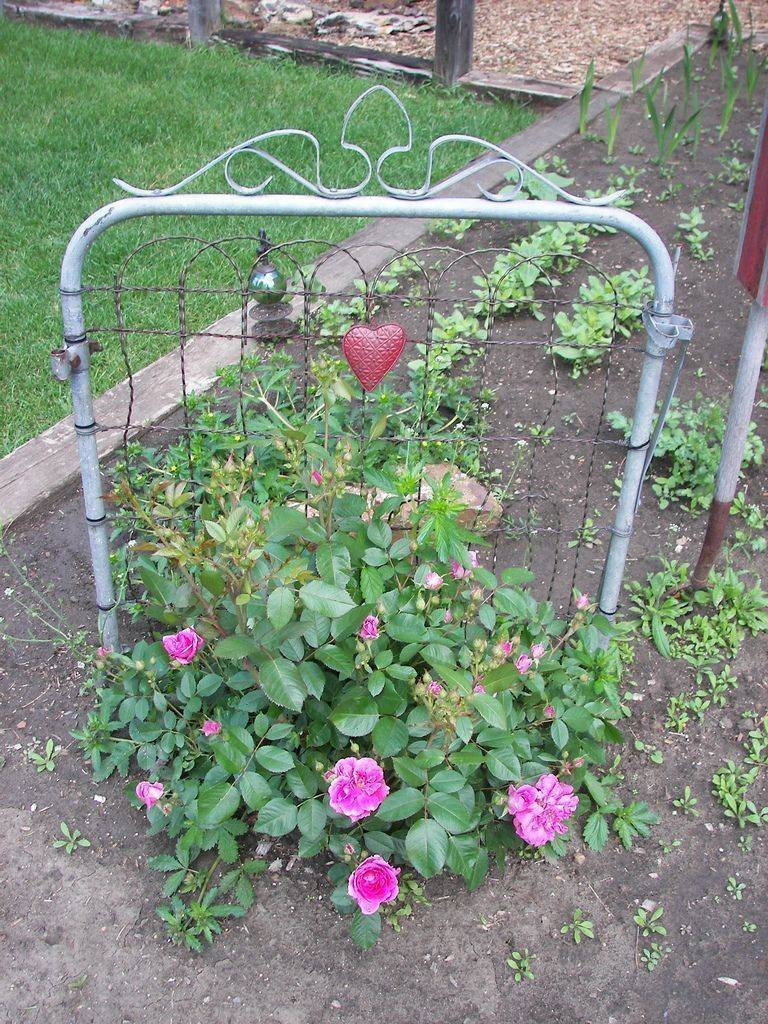 Lovely Antique Garden Dcor Ideas