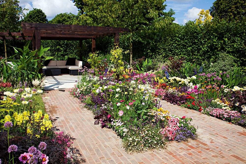 Amazingly Cozy Backyard Retreats