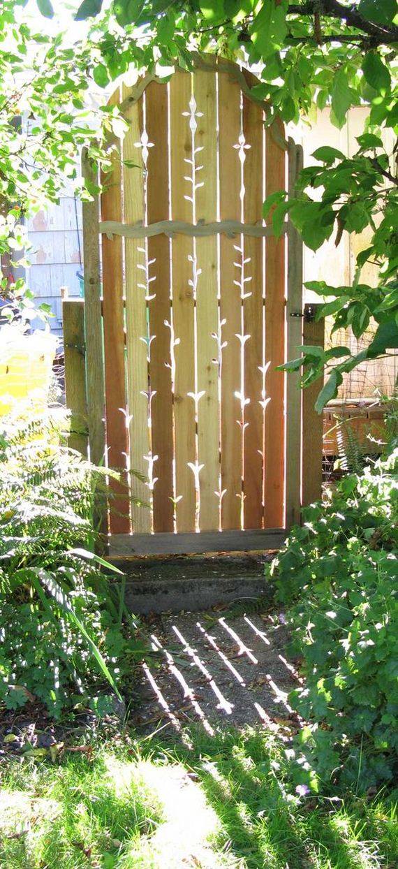 Decorative Wooden Garden Doors Design You Can Be Proud Of In