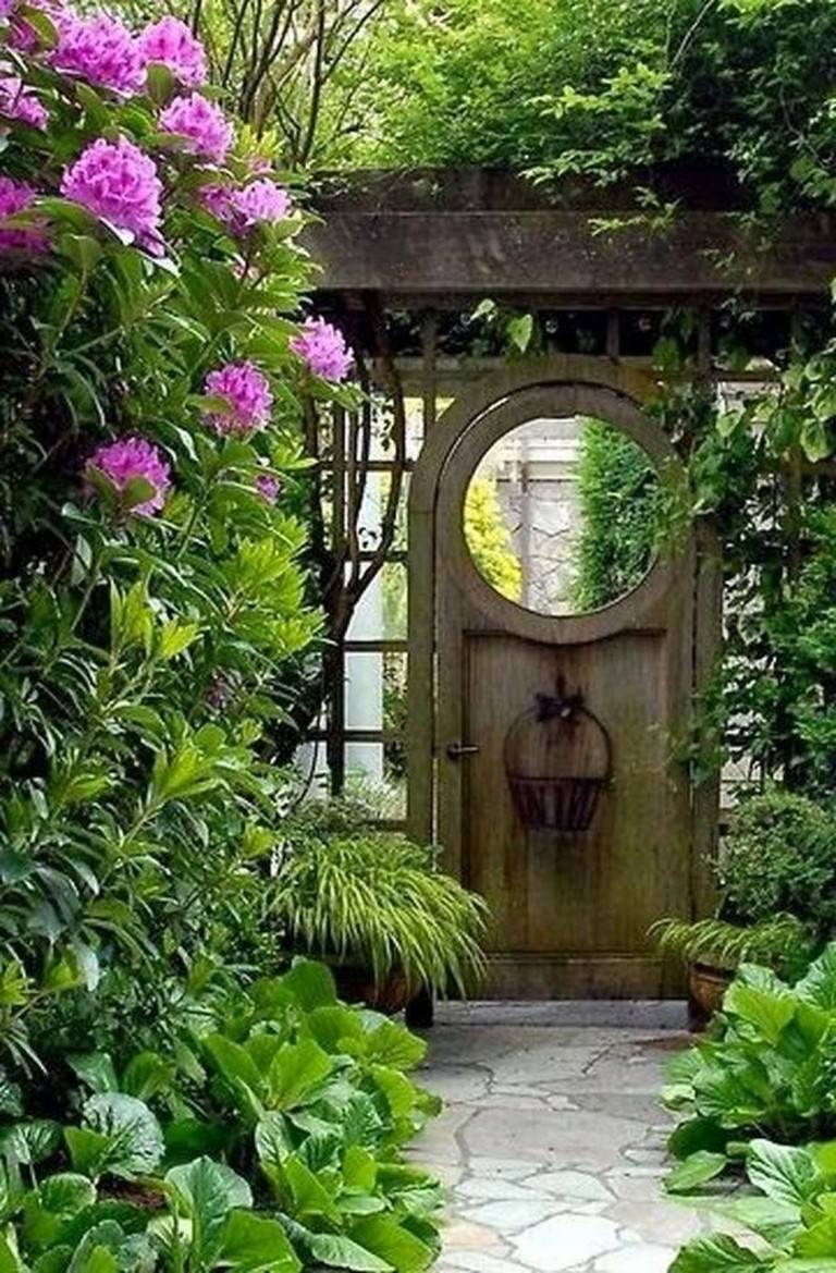 Fantastic Rustic Garden Gates Decor Ideas