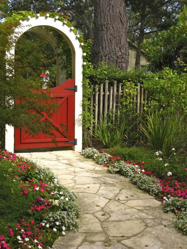 A Beautiful Backyard Gardening