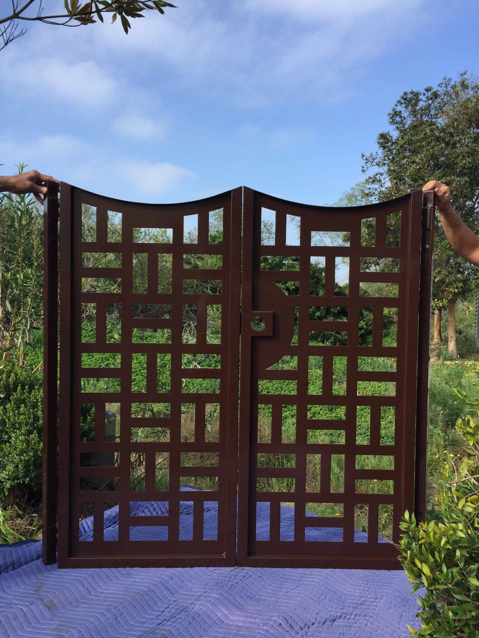 Decorative Metal Pickets