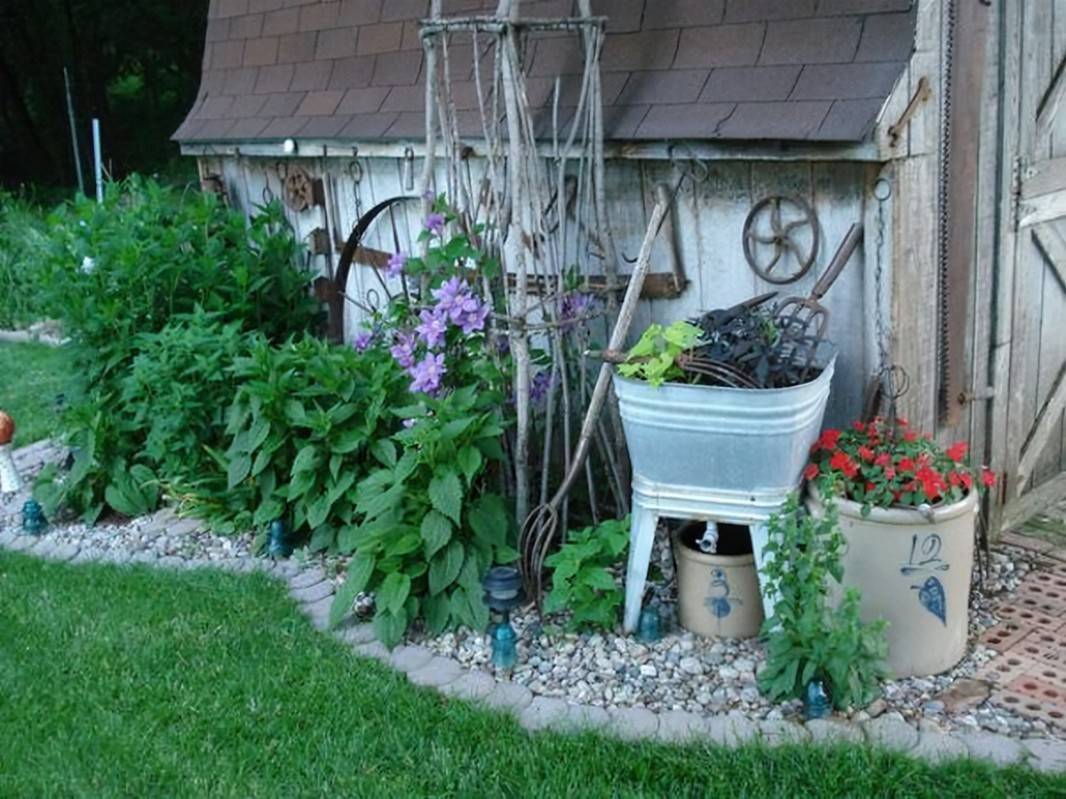 Vintage Garden Decor Ideas