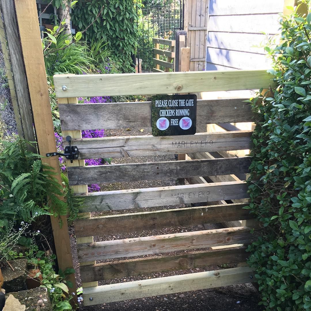 A Simple Pallet Gate Pallet Gate