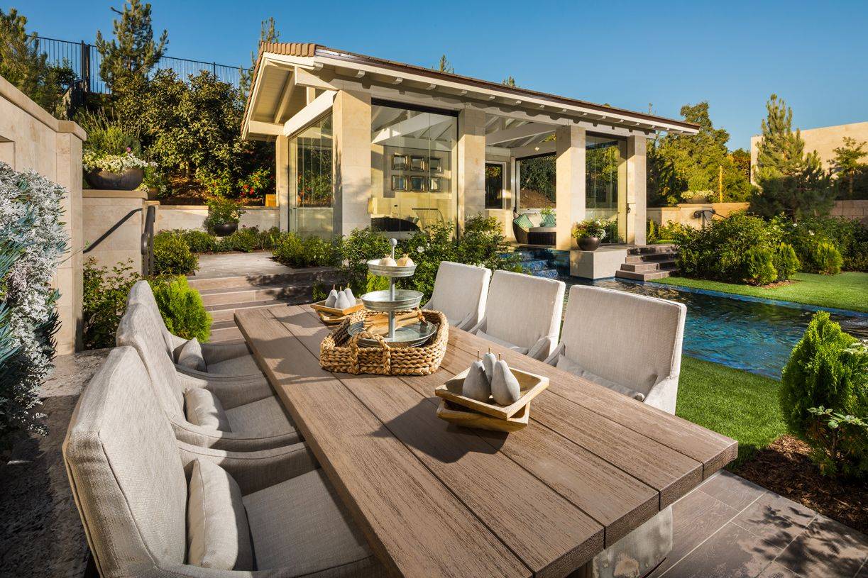 Courtyard Pool Sparkling Pools Southern Living