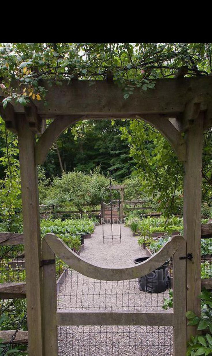 These Romantic Frenchstyle Home Gardens Garden