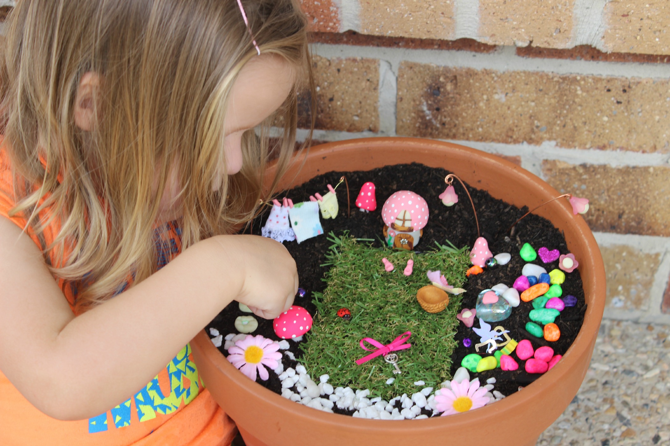 Fairy Garden Ideas Supplies Kits Containers Apartment Therapy
