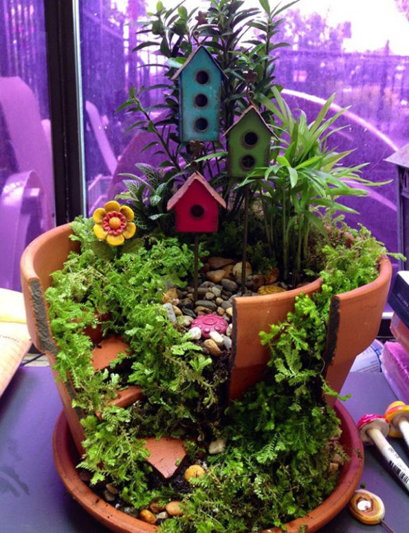 22 Broken Flower Pot Fairy Garden Ideas You Should Check SharonSable