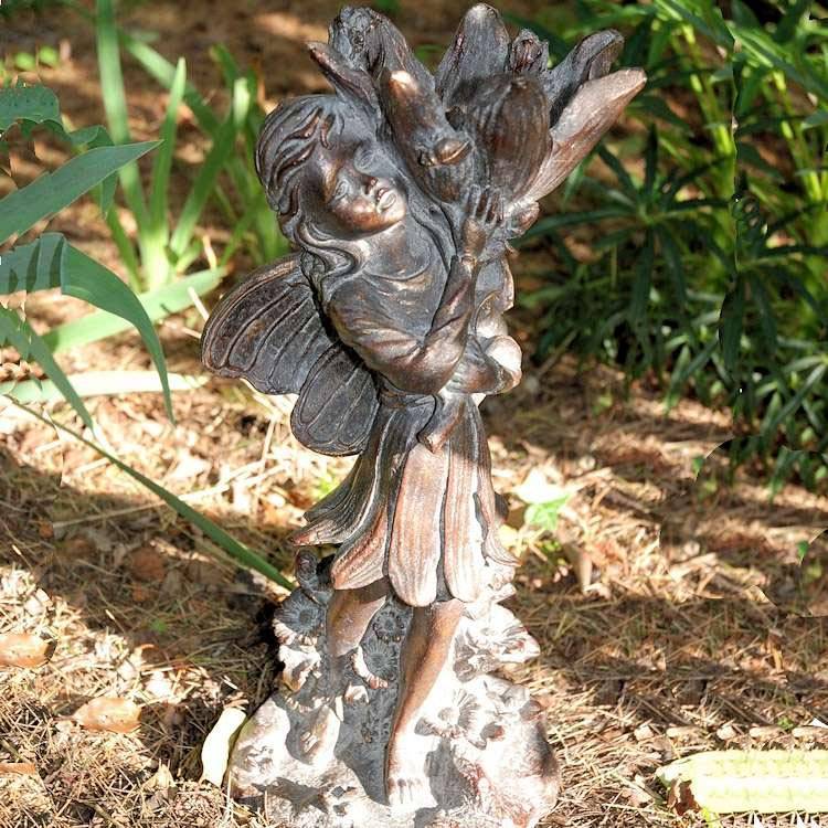 Stunningly Beautiful Statues